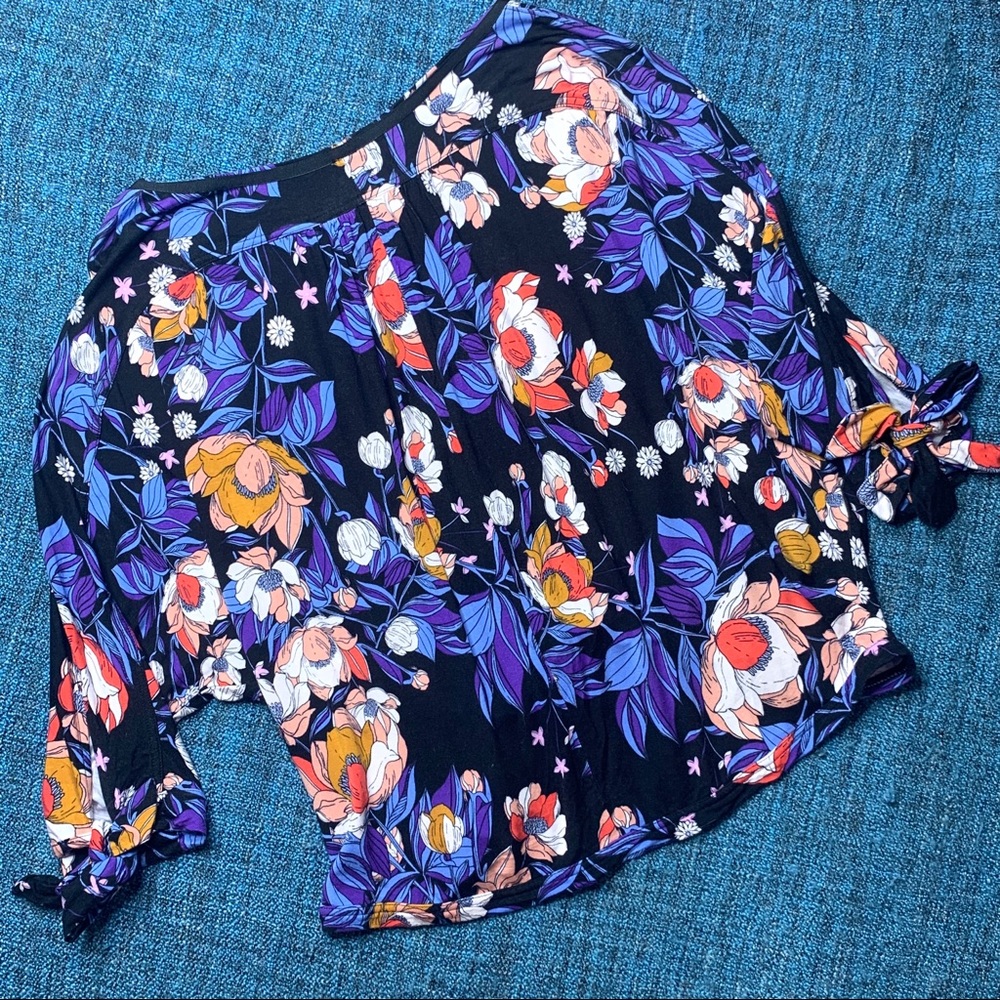 Free People Keepin' On Tee Tropical Floral Print Long Sleeve Blouse - Picture 6 of 8